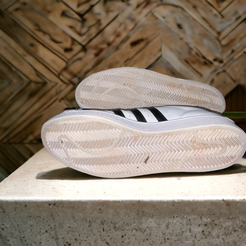 SOLD! Mens Adidas Superstar Leather Athletic Sneaker White Sz 11.5 (124164879) - Picture 2 of 10